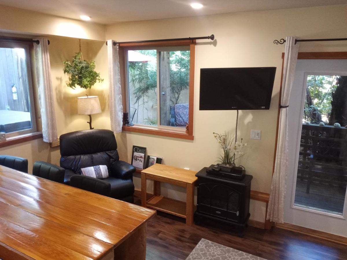 Forest Sweet Retreat Hot Tub & Wood Fired Sauna 우크루렛 외부 사진