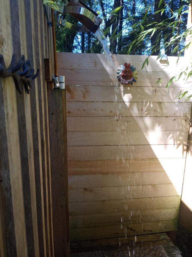 Forest Sweet Retreat Hot Tub & Wood Fired Sauna 우크루렛 외부 사진